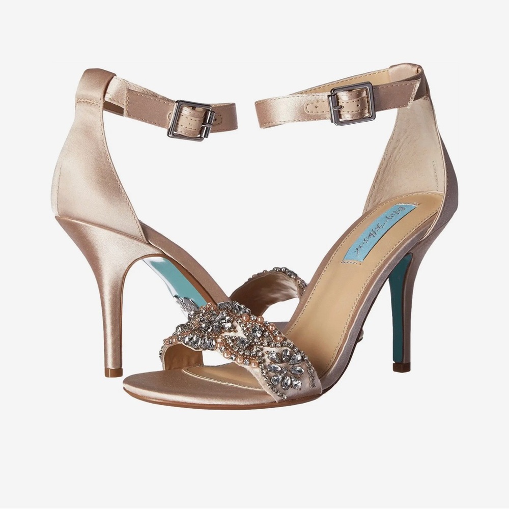 Blue by Betsey Johnson Gina wedding pumps champagne size 11